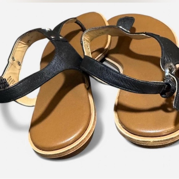 Michael Kors Black and Tan Logo Plate Leather Women's Sandals - Picture 4 of 7